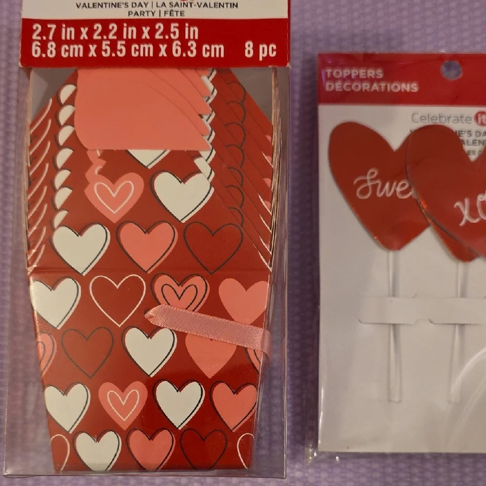 Celebrate It Heart Favor Boxes - Red and Pink
